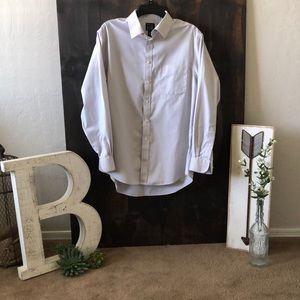 Jos A Bank Travelers Collection  slimfit button up